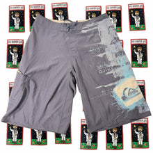Load image into Gallery viewer, Y2k Quiksilver Men's Boardshorts Size 32 - Image 1