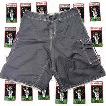 Load image into Gallery viewer, Y2k Quiksilver Men's Boardshorts Size 32-34 - Image 1