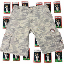 Load image into Gallery viewer, Y2K Quiksilver Camo Cargo Shorts Size 36 - Image 1
