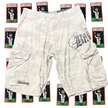 Load image into Gallery viewer, Y2k Billabong Cargo Walkshorts White Size 34 - Image 1