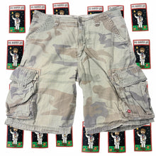 Load image into Gallery viewer, Y2K Quiksilver Camo Cargo Shorts Size 32 - Image 1