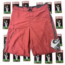 Load image into Gallery viewer, Y2K Quiksilver Boardshorts Size 30 - Image 1