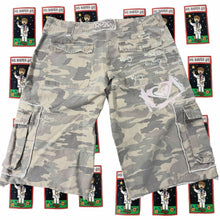 Load image into Gallery viewer,  Roxy Y2K Camo Cargo Shorts Ladies Size 10 - Image 3