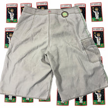 Load image into Gallery viewer, Y2K Quiksilver Men's Boardshorts Size 32 - Image 3