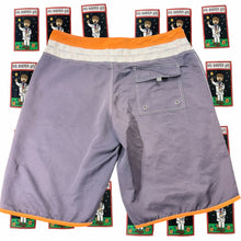 Load image into Gallery viewer, Y2k Quiksilver Men's Boardshorts Size 36 - Image 3
