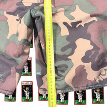 Load image into Gallery viewer, Y2K Quiksilver Boardshorts Size 30-32 - Image 5