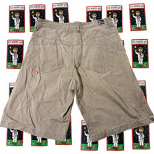 Load image into Gallery viewer, Y2k Quiksilver Walkshorts Size 30 - Image 4