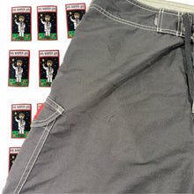 Load image into Gallery viewer, Y2k Quiksilver Men's Boardshorts Size 32-34 - Image 4