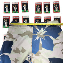 Load image into Gallery viewer, Y2K Billabong Board Board Shorts Size 30 - Image 4