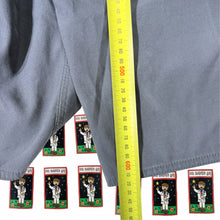 Load image into Gallery viewer, Y2k Quiksilver Men's Boardshorts Size 32 - Image 4