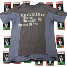 Load image into Gallery viewer, Y2K Quiksilver T-Shirt Size XL - Image 1