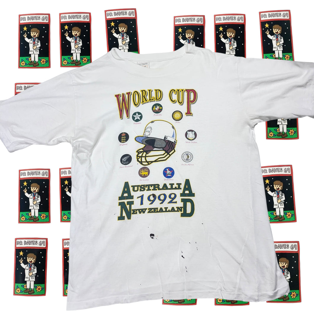 Thrashed 1992 Cricket T-shirt Size M