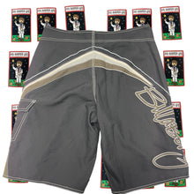 Load image into Gallery viewer, Y2K Billabong Boardshorts Size 32