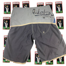 Load image into Gallery viewer, Y2K Quiksilver Board Shorts Size 30